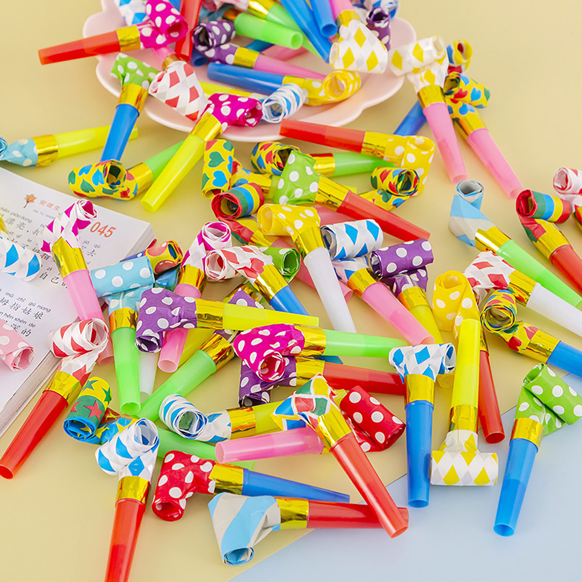 30PCS สีสันนกหวีดของเล่นตลกของ - Party Games Adult Birthday บทวิจารณ์และราคา